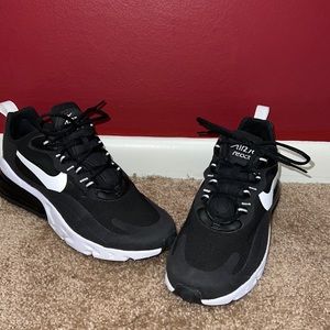 Nike Air Max 270 React